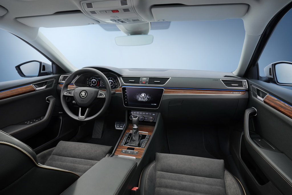 Skoda Superb Combi New